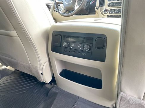 Used 2020 GMC Yukon Denali w/ Denali Premium Package image 16