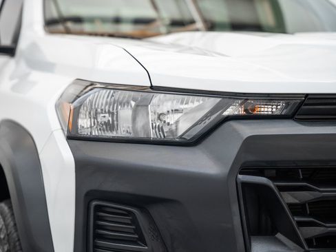 Used 2023 Chevrolet Colorado Trail Boss w/ LPO, Dark Essentials Package AWD/4WD image 13