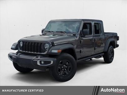 Used 2024 Jeep Gladiator Sport