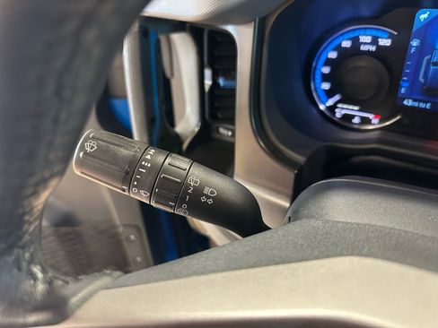 Used 2023 Ford Bronco Black Diamond image 19