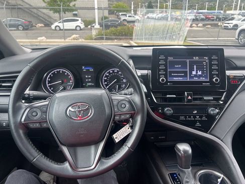 Used 2023 Toyota Camry SE image 28
