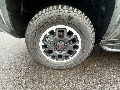Used 2026 Toyota 4Runner TRD Off-Road Premium image 11