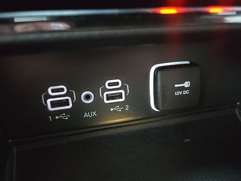 Used 2024 Jeep Grand Cherokee Altitude image 60