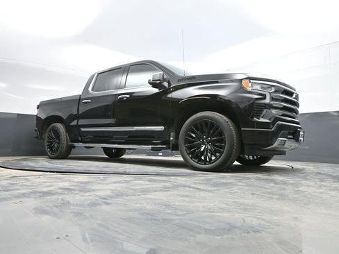 Used 2023 Chevrolet Silverado 1500 High Country w/ High Country Premium Package image 21