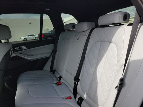 Used 2026 BMW X5 sDrive40i RWD image 11