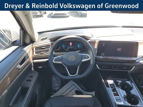 New 2026 Volkswagen Atlas SE image 18