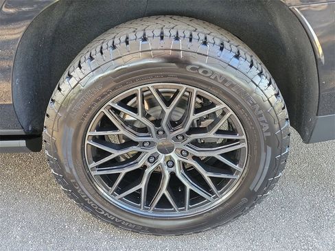 Used 2021 GMC Yukon XL Denali image 13