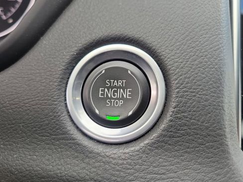 Used 2023 Cadillac XT4 Premium Luxury AWD/4WD image 15