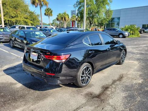Used 2024 Nissan Sentra SR FWD image 2