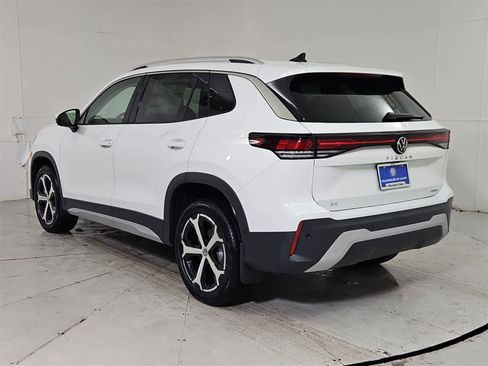 New 2026 Volkswagen Tiguan SE image 4