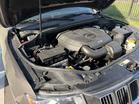Used 2015 Jeep Grand Cherokee Laredo w/ Quick Order Package 23E RWD image 33