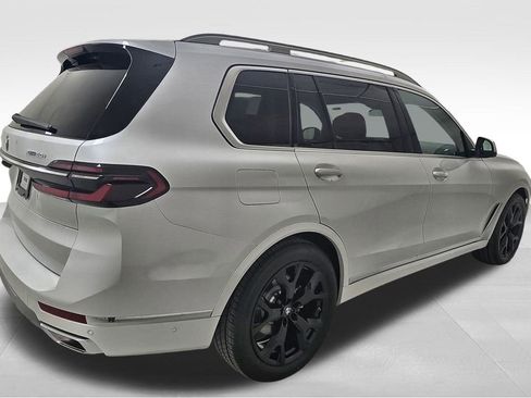 New 2026 BMW X7 xDrive40i image 9