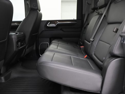 Used 2024 Chevrolet Silverado 3500 LT w/ Z71 Sport Edition image 37