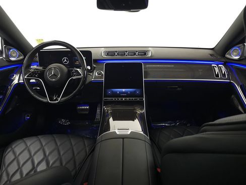 Used 2025 Mercedes-Benz S 580e 4MATIC Sedan image 26