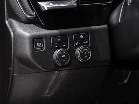 Used 2023 Chevrolet Silverado 1500 RST w/ Redline Edition AWD/4WD image 27