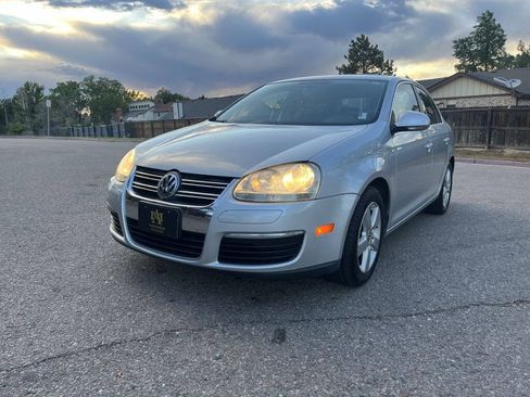 Used 2009 Volkswagen Jetta SEL FWD image 8