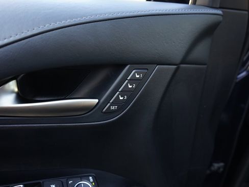 Used 2017 Lexus LX 570 4WD image 28