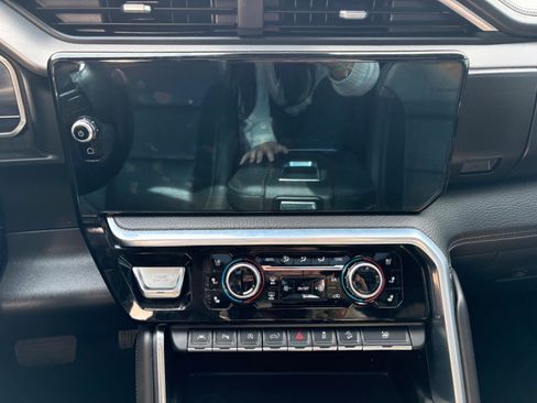 Used 2022 GMC Sierra 1500 Denali w/ Denali Reserve Package image 23