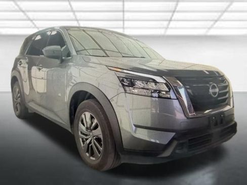 Used 2024 Nissan Pathfinder S AWD/4WD image 1