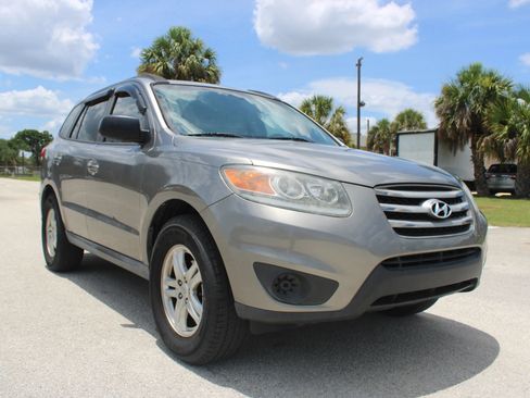 Used 2012 Hyundai Santa Fe GLS FWD image 22