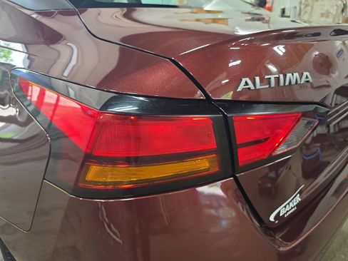 Used 2024 Nissan Altima 2.5 SV FWD image 33