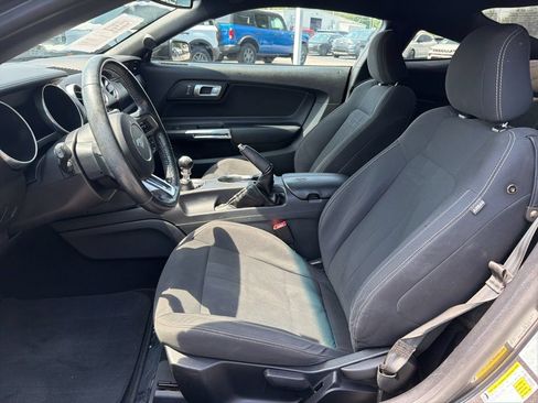Used 2020 Ford Mustang Coupe RWD image 11
