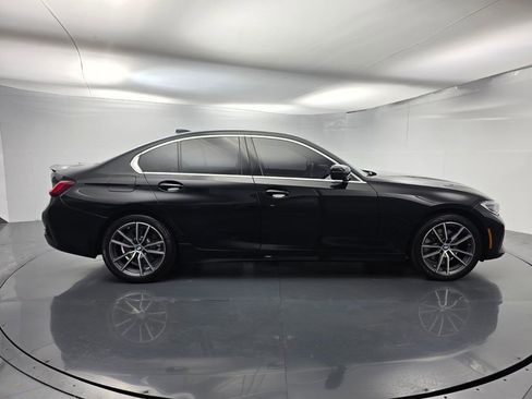 Used 2022 BMW 330i Sedan w/ Driving Assistance Package RWD image 3
