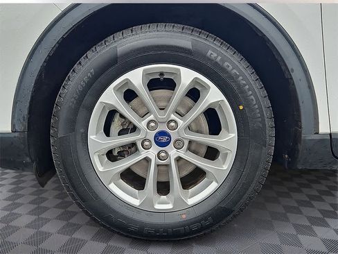 Used 2021 Ford Escape SE w/ Convenience Package image 8