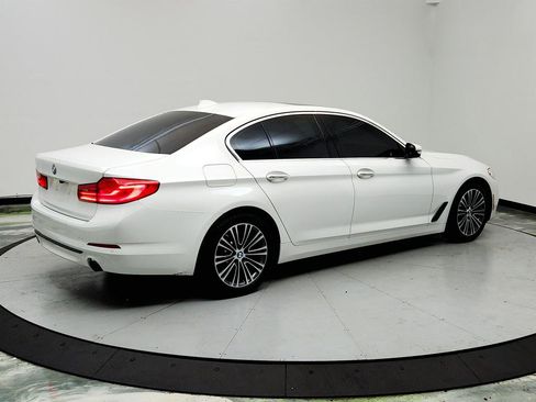 Used 2017 BMW 530i xDrive image 5