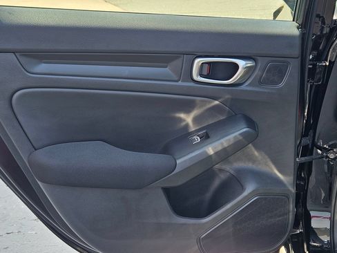 Used 2023 Honda Civic Sport image 22
