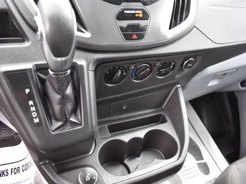 Used 2019 Ford Transit 250 148 Medium Roof RWD image 17