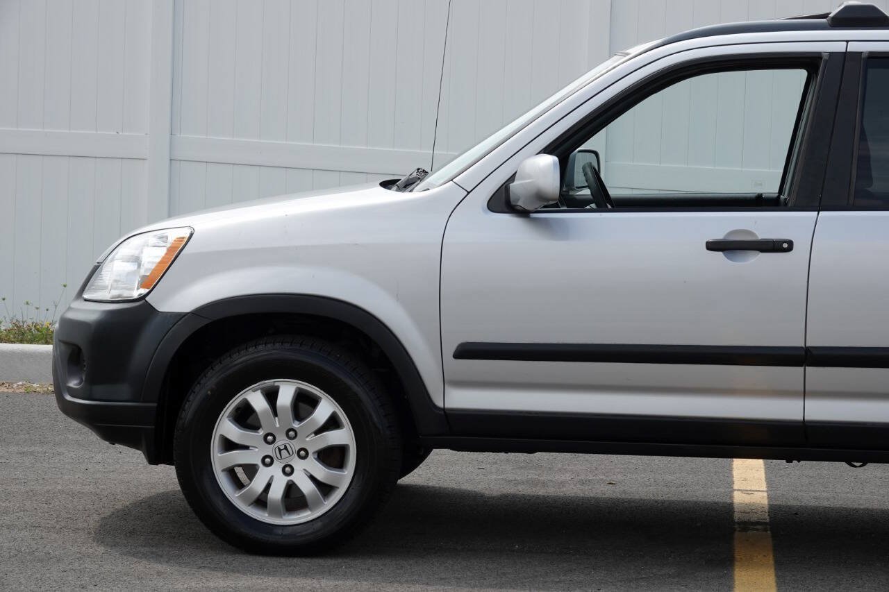 Used 2005 Honda CR-V EX image 11