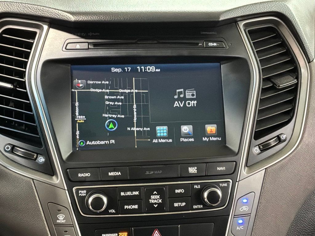 Used 2018 Hyundai Santa Fe Sport w/ 2.4L Tech Package 04 AWD/4WD image 14
