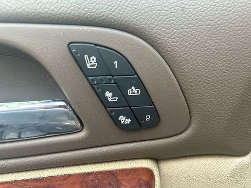 Used 2012 Chevrolet Tahoe LTZ image 24