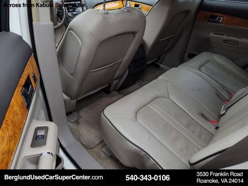 Used 2013 Lincoln MKX AWD image 32