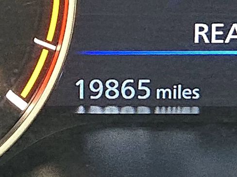 Used 2025 Nissan Altima 2.5 SV image 18