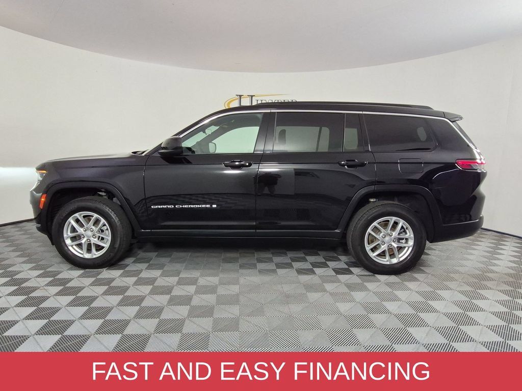Used 2025 Jeep Grand Cherokee L Laredo w/ Luxury Tech Group I RWD image 7