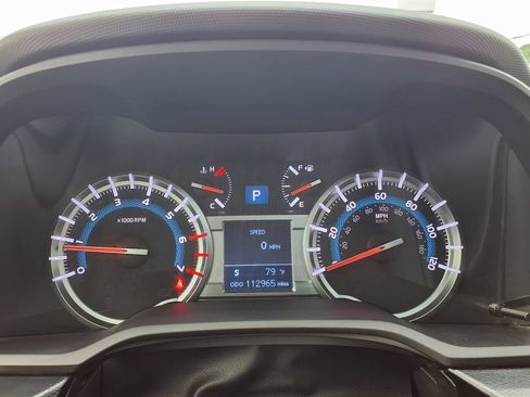 Used 2018 Toyota 4Runner SR5 Premium AWD/4WD image 36