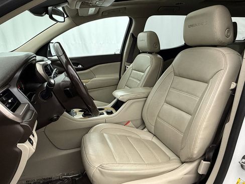 Used 2018 GMC Acadia Denali w/ Technology Package image 10