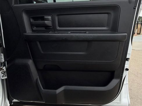 Used 2014 RAM 1500 Express RWD image 33