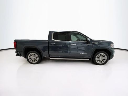 Used 2021 GMC Sierra 1500 Denali w/ Denali Ultimate Package AWD/4WD image 8