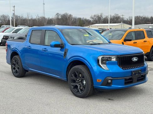 New 2026 Ford Maverick Lobo image 2