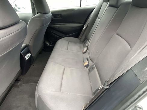 Used 2025 Toyota Corolla LE image 23