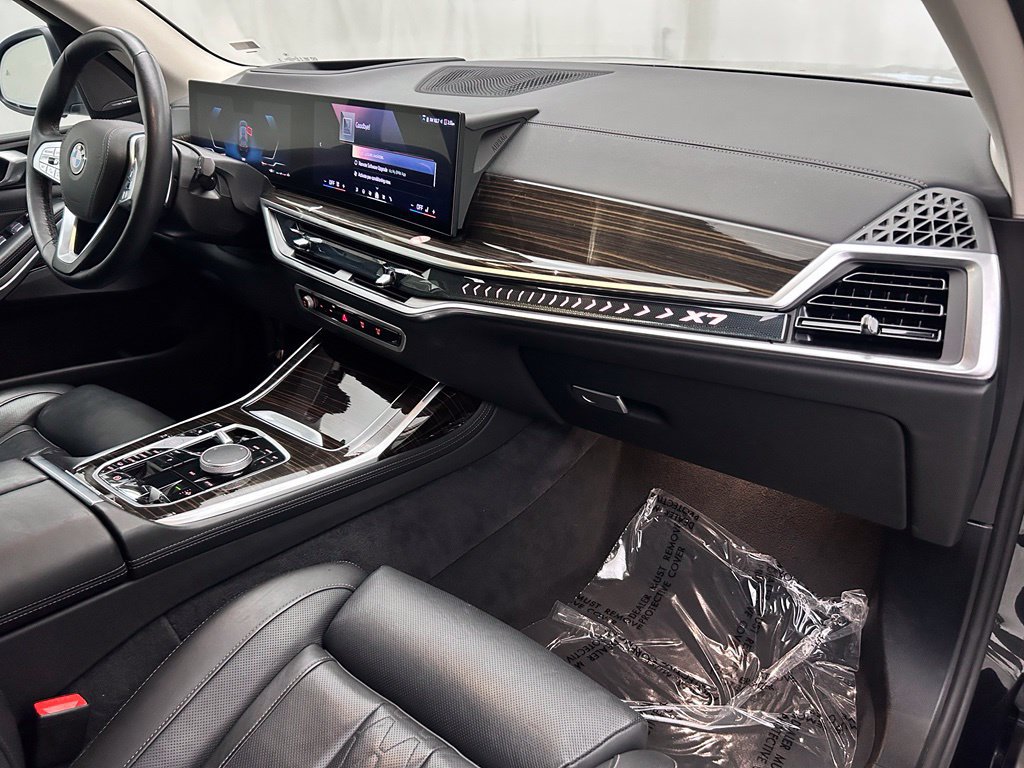 Used 2026 BMW X7 xDrive40i AWD/4WD image 21