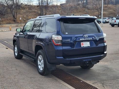 Used 2017 Toyota 4Runner SR5 Premium image 3