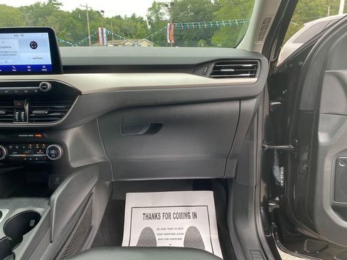 Used 2021 Ford Escape SEL image 28