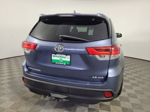 Used 2018 Toyota Highlander Plus AWD/4WD image 7