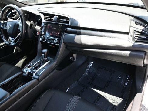 Used 2019 Honda Civic Sport image 11