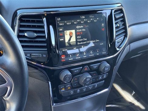 Used 2019 Jeep Grand Cherokee Altitude image 27