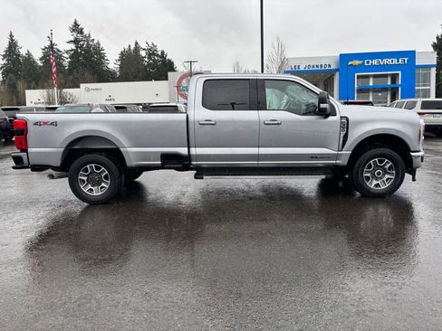 Used 2024 Ford F350 Lariat image 4
